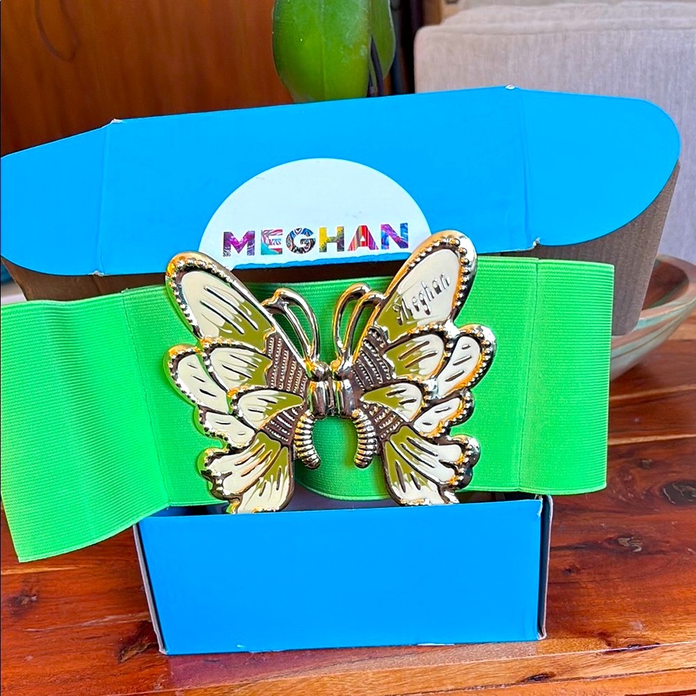 NIB Meghan LA Neon Green Belt with Gold Butterfly Buckle
